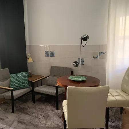 Terrace Principe Real Apartment Lisbon